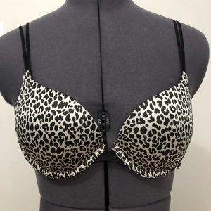 Victoria’s Secret Very Sexy push-up bra